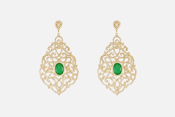 Boucles-d’oreilles-en-or-jaune-