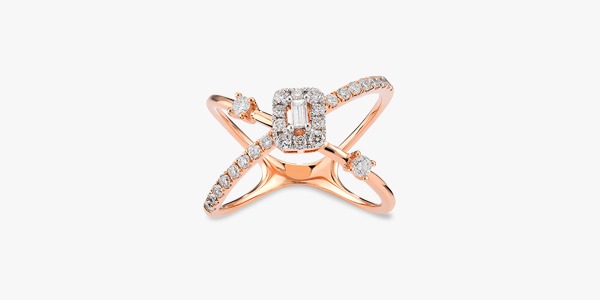 Bague-fabuleuse-en-or-18K-sertie-de-diamants
