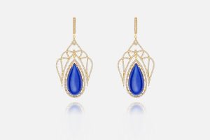 18K gold earrings set with zirconium and Lapis Lazuli.