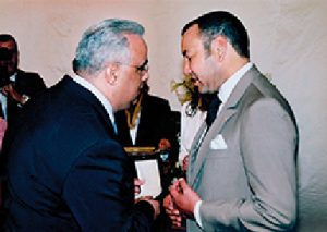 L’implication d’OroMecanica dans l’insertion professionnelle des personnes à besoins spécifiques est également reconnue en haut lieu. Le 1er Avril 2005, Sa Majesté le Roi Mohammed VI a décerné la médaille de mérite à Aziz El Hajouji, Président directeur général d’OroMecanica pour les efforts déployés par son entreprise dans ce sens. Cette reconnaissance en haut lieu conforte le PDG d’Oromecanica dans ses choix et l’incite à continuer dans cette voie citoyenne.